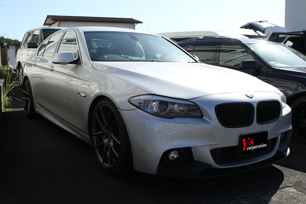 BMW 523i シルバー